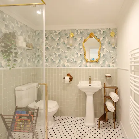 Apartment The Great Wave, Calme Avec Terrasse Et Parking Gratuit *