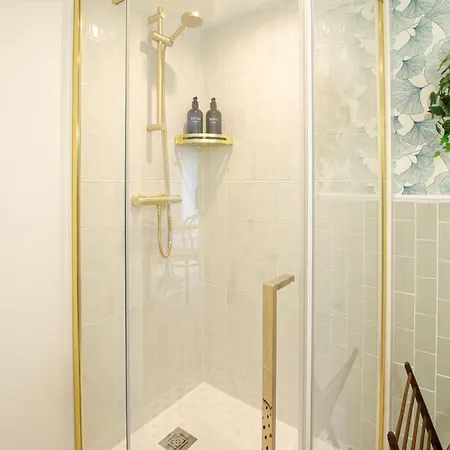 Apartment The Great Wave, Calme Avec Terrasse Et Parking Gratuit