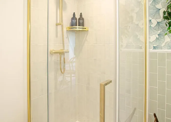 아파트 The Great Wave, Calme Avec Terrasse Et Parking Gratuit